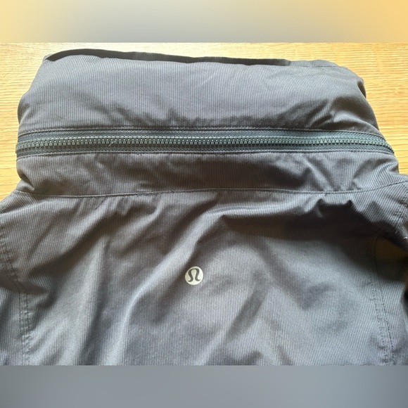 Lululemon Devin crop bomber jacket - Picture 7 of 9